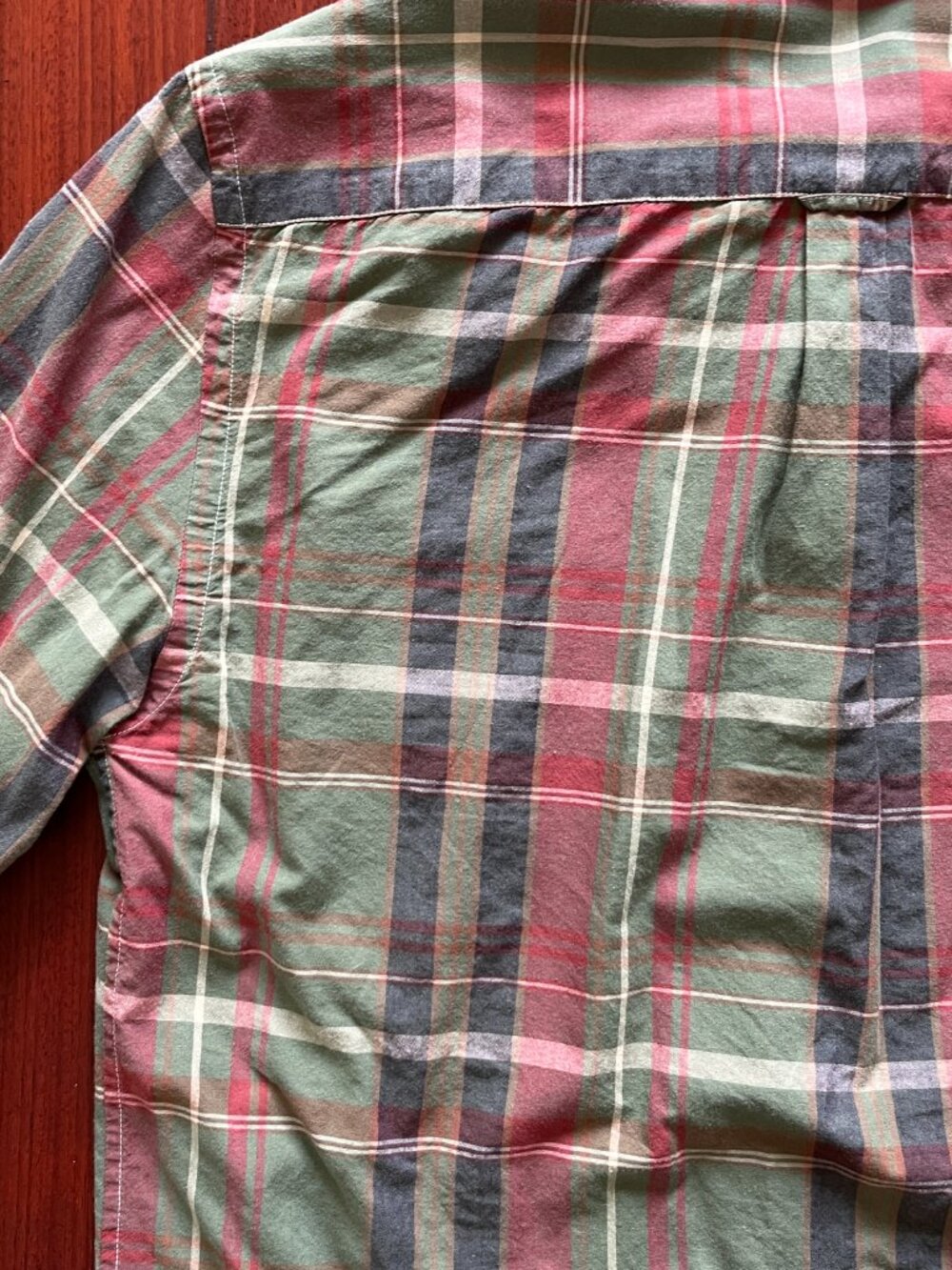 Club Monaco Plaid Button Down Shirt M Green Red Slim Fit - Picture 8 of 9